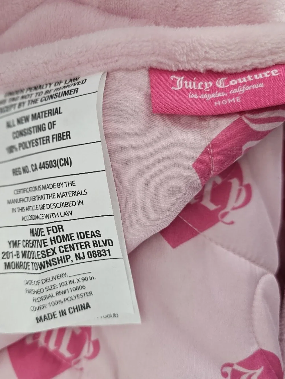 NWT JUICY COUTURE KING SIZED 3 PIECE PLUSH REVERSIBLE QUILT SET! PINK! JC!